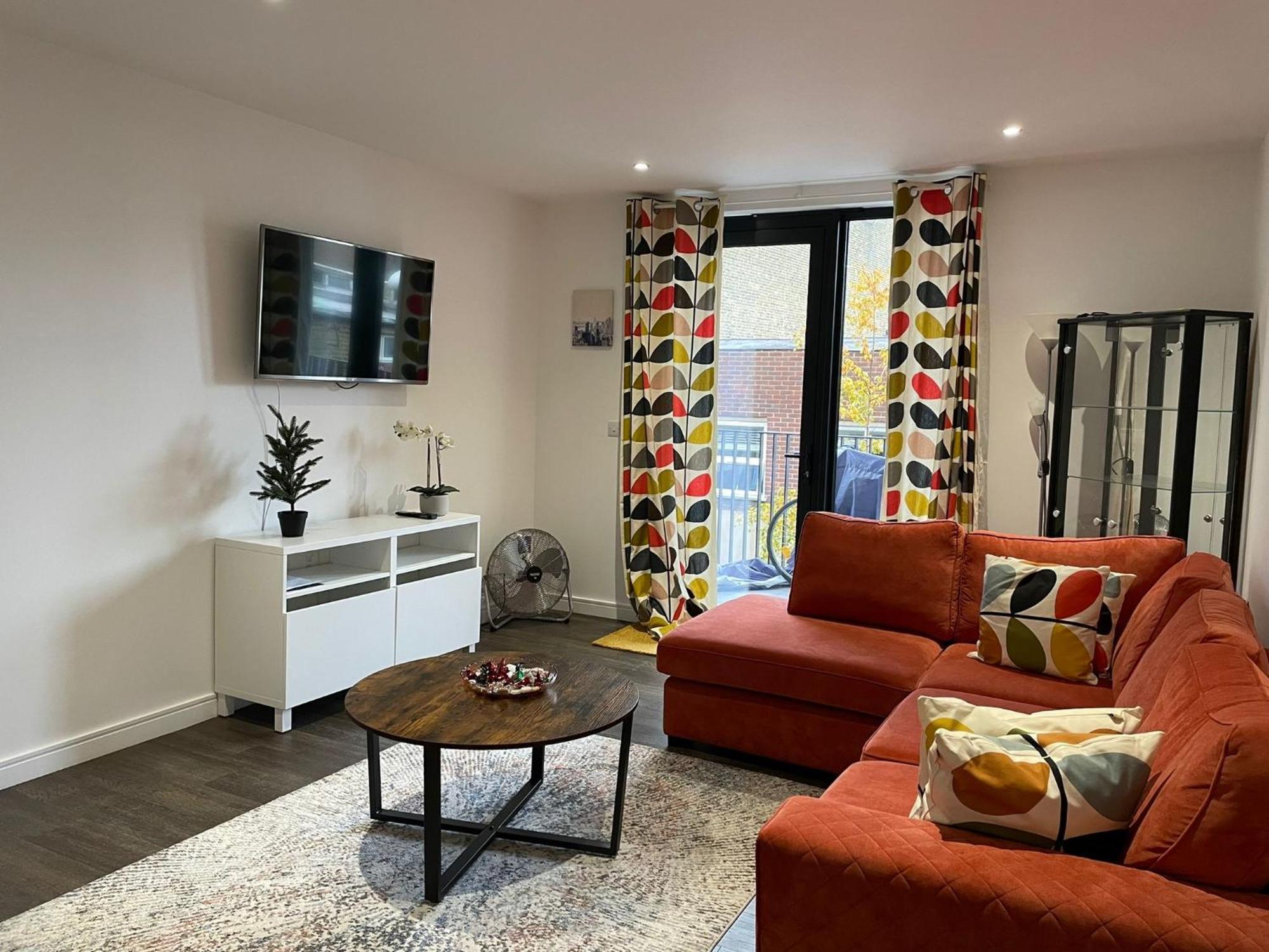 Modern En-Suite Room And Self Catering In London Exterior photo