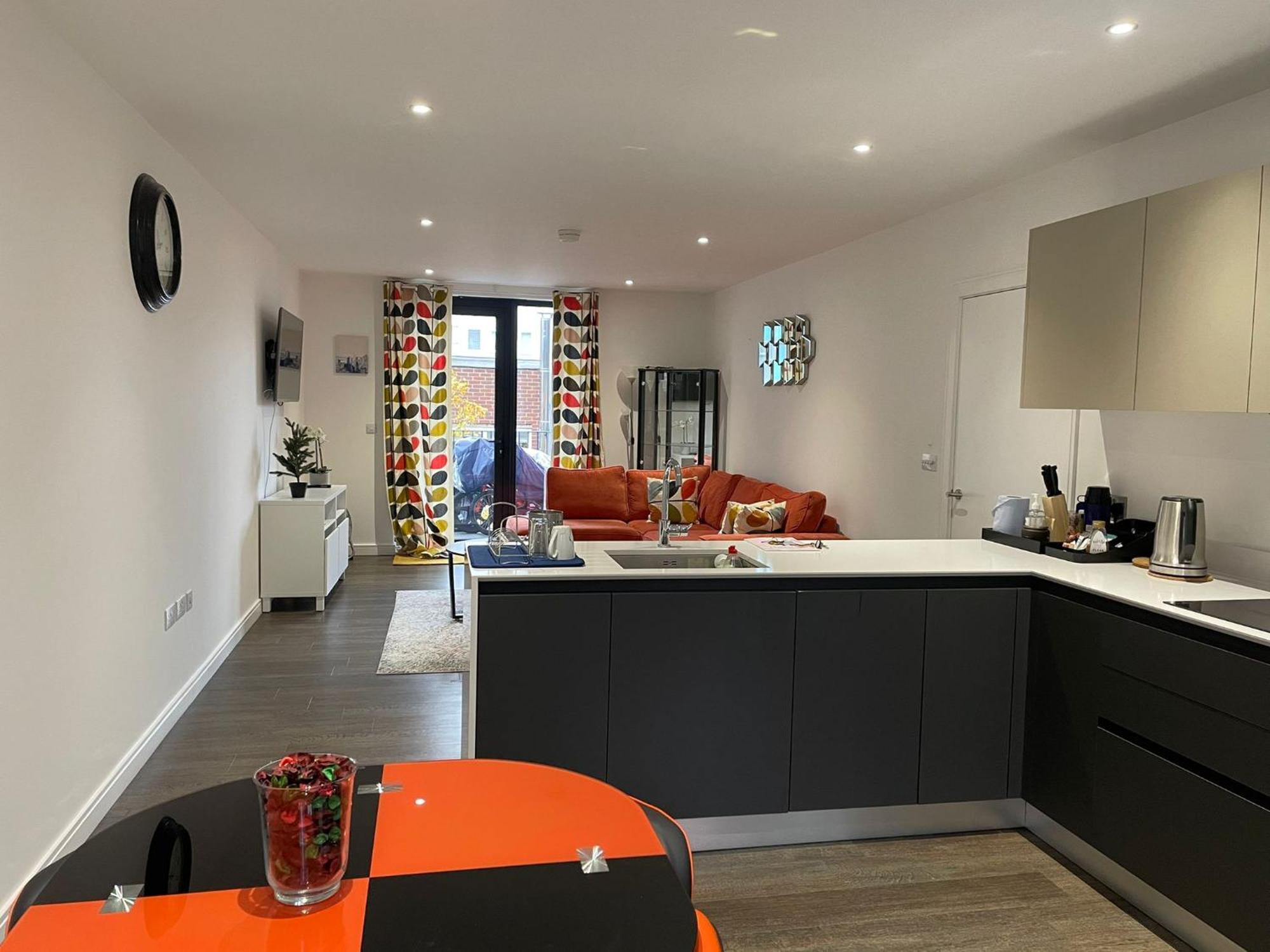 Modern En-Suite Room And Self Catering In London Exterior photo